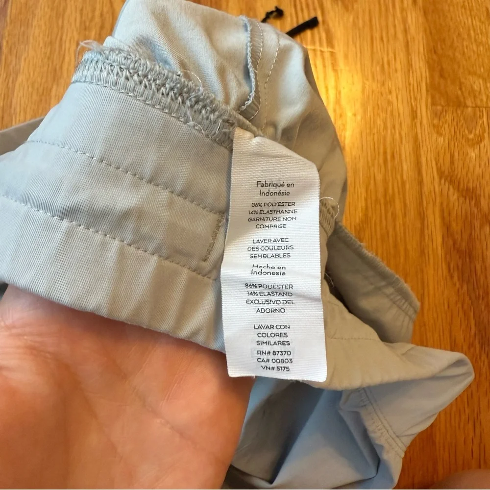 ALO Men’s 7” Repetition Short Light Gray Drawstring M - Picture 9 of 9